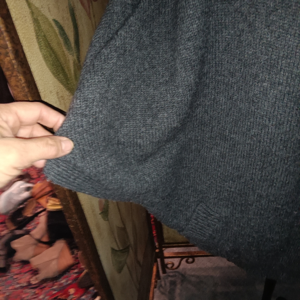 Garnet Hill cardigan - Picture 3 of 4